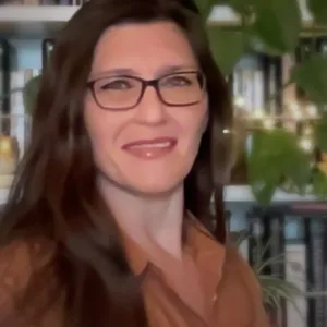 Jordana del Feld, MA, MFA, AMFT, APCC, CMT, RYT, Associate Marriage & Family Therapist  in California 