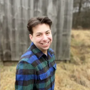 Aiden Reis, MA, LMHC, ATR, Licensed Clinical Mental Health Counselor in Northampton, MA 