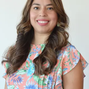 Mayra Tovar