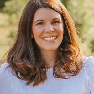 Carrie Nicholes
