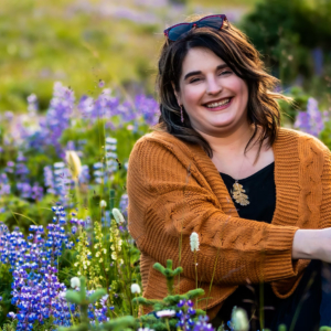 Cresaya E. Kingsbury @ Wild Foxgloves Counseling, MHCA.MC.61068879, Licensed Professional Counselor Associate in , Washington 