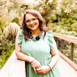 Julia Stone, LPC, NCC, Licensed Professional Counselor in Fairhope, AL 36532