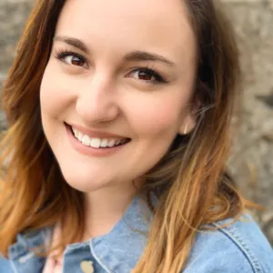 Carly Poloskey, MMT, MT-BC, Creative Art Therapist  in Florida 