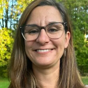 Nicole Schryer