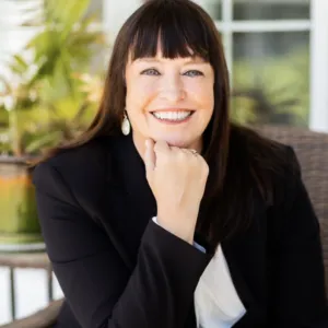 Dina Wientge