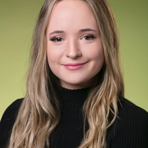 Madison Ulrich, MA, LPC, MHP, LMHC, Licensed Professional Counselor in Edina, MN 55439