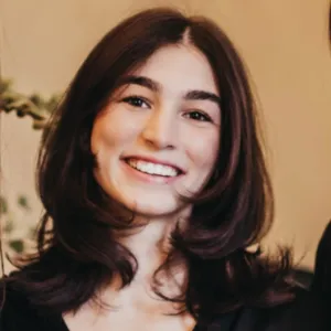 Lena Tello