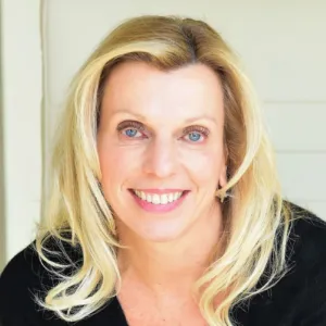 Julie Iannone