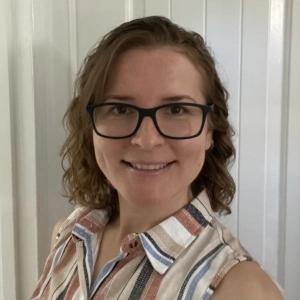 Kim St. Romain, MFT/PCC Intern, Registered Marriage and Family Therapist Intern in ,