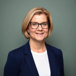 Sara Roesler, LICSW, MSW, MPH, Licensed Clinical Social Worker in Boston, MA 02114