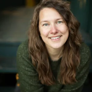 Caitlin MacKintosh, MA, LMFT, Licensed Marriage & Family Therapist in Seattle, WA 98107