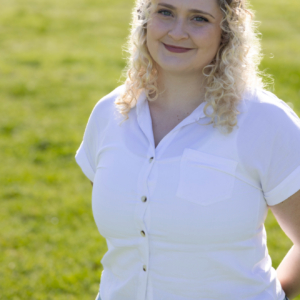 Lauren Martinez, , Associate Professional Clinical Counselor in , California 