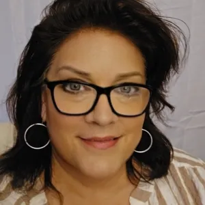 Paula Lynch