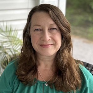 Mary Len, MSW, LCSW, CCTP, C-DBT, Licensed Clinical Social Worker in , New York 