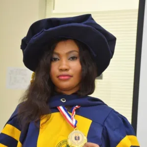 Dr. sonia Ovy