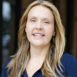 Dr. katie Lenger