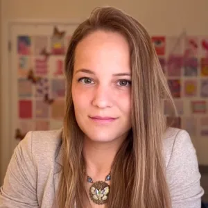 Madeleine Carlson-Widolff, LCSW, Licensed Clinical Social Worker in Downers Grove, IL 60515
