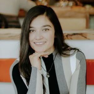 Alondra Escareno