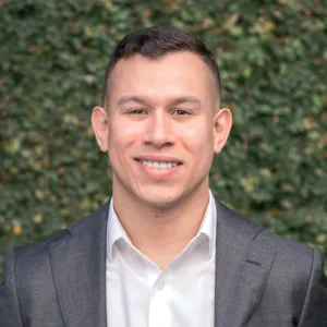 Dr. Daniel Olavarría, DSW, LCSW, Licensed Clinical Social Worker in New York, NY 10003