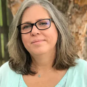 Suzanne Kamp, LCSW, Licensed Clinical Social Worker in ,  