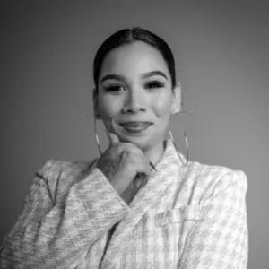 Robyn Reyes, MSW, LCIASW, Associate Clinical Social Worker in Tacoma, WA 98402