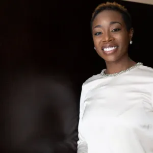 Dr. shané Teran