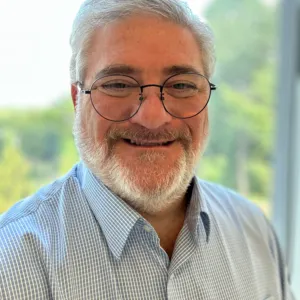 Mitchel Rosenholtz