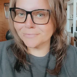 Laura Quinonez, ACSW, CTP, Associate Clinical Social Worker in Fort Bragg, CA 95437