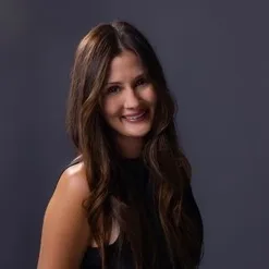 Kristin Robert, AMFT, Associate Marriage & Family Therapist in Westlake Village, CA 91362