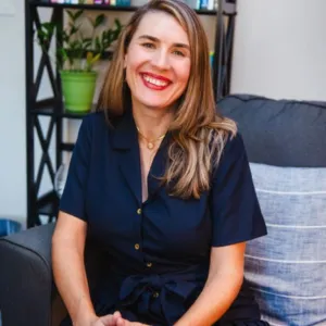 Jessica Watts, MAS-MFT, Certified yoga teacher, Certified doula, Associate Marriage & Family Therapist in Scottsdale, AZ 85258