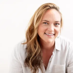 Mandi Buss, AM, LCSW, Licensed Clinical Social Worker in Chicago, IL 60611