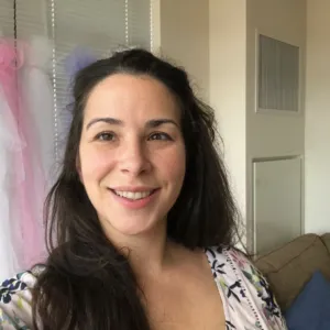 Amanda Hart