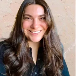 Angela Ross