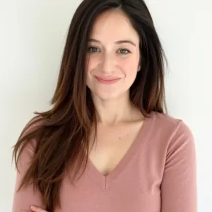 Amanda Simon, LCSW (LICSW in Mass), Licensed Clinical Social Worker in ,  