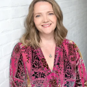 Yzobela Hyett, Registered Psychotherapist, M.Ed., Therapist in Toronto, CA 