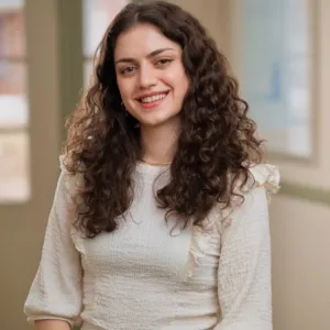 Esra Sahsuvaroglu