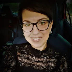 Fernette Hoag
