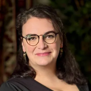 Carrie Ojo