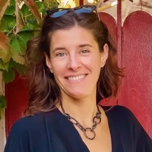 Andrea Iatrou, LCSW-R, Licensed Psychotherapist, Trauma-Certified, Licensed Clinical Social Worker in New York, NY 10010