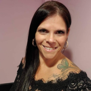 Rebecca Esser, LCPC, CCTP CSIP, Licensed Clinical Mental Health Counselor in , Ilinois 